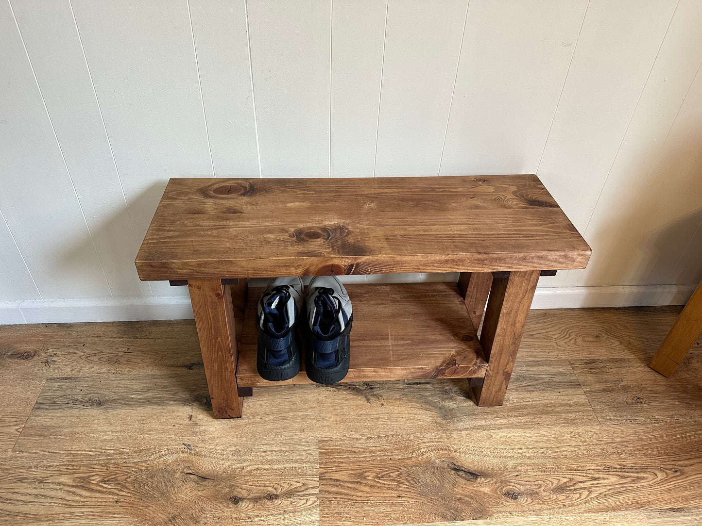 bench seat / shoe storage